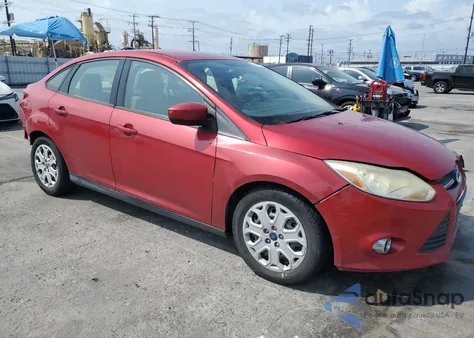 2012 Ford Focus Se z USA, uszkodzony, nr VIN 1FAHP3F28CL431445